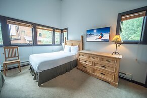 Tennis Townhomes 1323