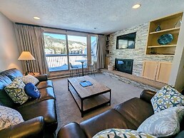 Argentine Court 1516