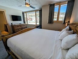 Argentine Court 1516