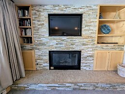 Argentine Court 1516