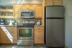 Argentine Court 1516