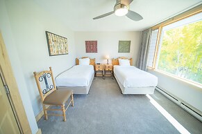 Argentine Court 1516