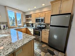 Argentine Court 1516