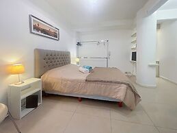 Charming Stay With Patio in Colegiales