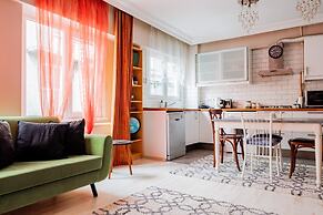 Lovely Flat w Balcony 5 min to Istiklal Ave