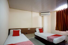 OYO 93066 D'niel Homestay Syariah