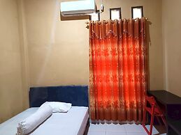 OYO 93073 Penginapan 69