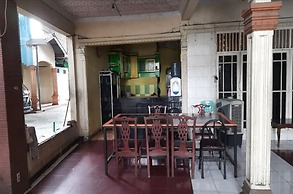 OYO 93071 Home Stay Kembar Syariah