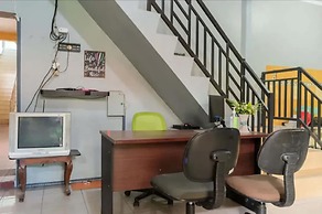 OYO 93071 Home Stay Kembar Syariah