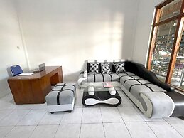 OYO Life 93083 Nova Jaya 3 Homestay Syariah