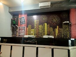 OYO 93090 Multi Plus Inn