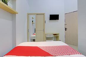 OYO 93095 New Puspa Residence