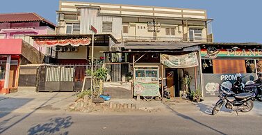 OYO 93095 New Puspa Residence