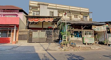 OYO 93095 New Puspa Residence