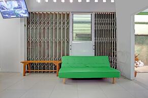 OYO 93095 New Puspa Residence