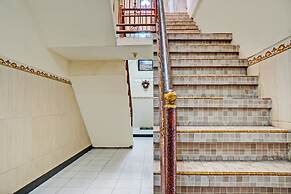 OYO 93107 Homestay H Syarif Syariah – Bandar Gresik