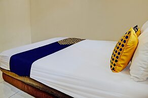 OYO 93107 Homestay H Syarif Syariah – Bandar Gresik