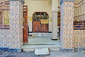 OYO 93107 Homestay H Syarif Syariah – Bandar Gresik