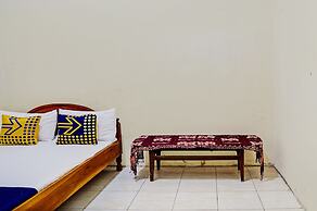 OYO 93108 Homestay H Syarif Syariah – RA Kartini
