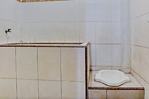 OYO 93108 Homestay H Syarif Syariah – RA Kartini