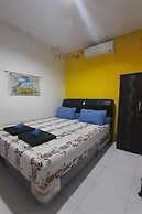 OYO 931012 Tamara Homestay SyariahNearMasjid Raya Medan