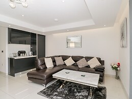 The Penthouse, Strawberry Hill Vineyard