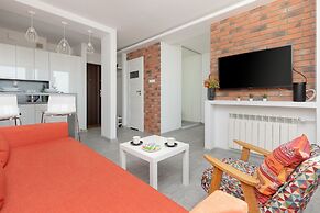 Warsaw Studio City View by Renters