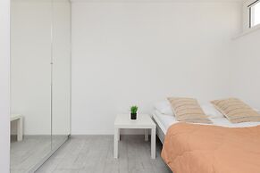 Warsaw Studio City View by Renters