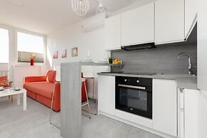 Warsaw Studio City View by Renters