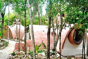 Room-unique Jungle Dome Kaa