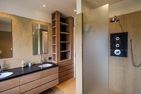 Villa Pacini - Just 1,8 km Outside Lucca Wall - Pool