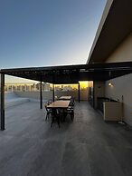 Luxury Temporary Rental With Pool in Caballito