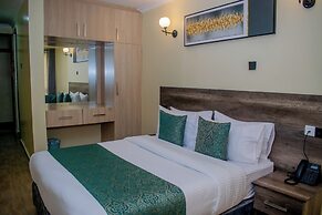 Kolel Hotel and Suites