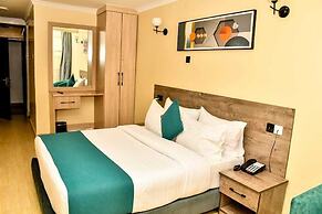 Kolel Hotel and Suites