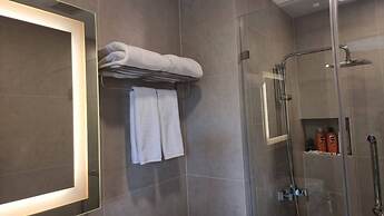 Bo403-great Seaview 1br With 2 Beds-big Balcony