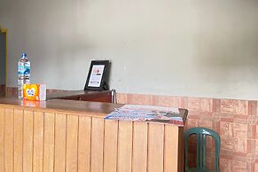 OYO 93119 Guest House Leo Patra