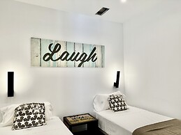 Loft 18 Beach Front Marbella - EaW Homes