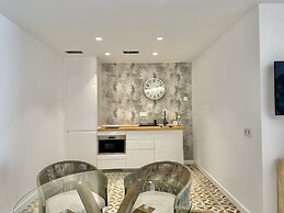 Loft 18 Beach Front Marbella - EaW Homes