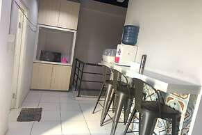 OYO 93122 Pondok Puti Sartika SyariahNearPasar Jum'at Aluh Aluh