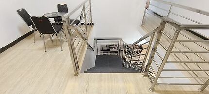 OYO 93123 Wisma Hamalau SyariahNearPulau Bromo Pedestrian Bridge