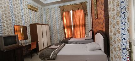 OYO 93123 Wisma Hamalau SyariahNearPulau Bromo Pedestrian Bridge