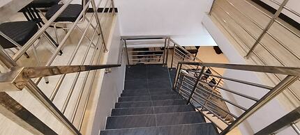 OYO 93123 Wisma Hamalau SyariahNearPulau Bromo Pedestrian Bridge