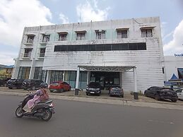 OYO 93123 Wisma Hamalau SyariahNearPulau Bromo Pedestrian Bridge