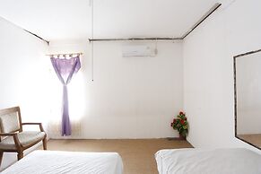 OYO 93127 Penginapan Budhe Sri