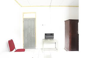 OYO 93127 Penginapan Budhe Sri