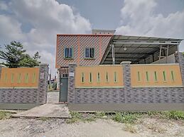 OYO 93127 Penginapan Budhe Sri