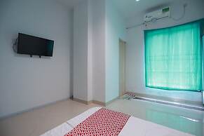 OYO 93131 Mamapapahouse