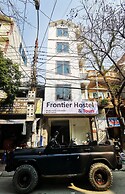 Frontier Hostel & Tours