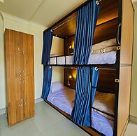 Frontier Hostel & Tours