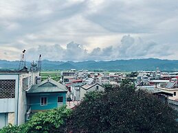 Frontier Hostel & Tours